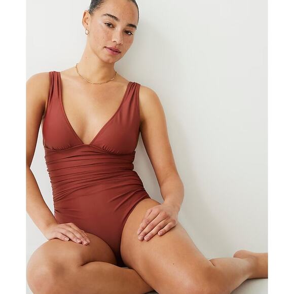 J. Crew Ruched V-neck one-piece Pink NEW Size 4 - Picture 7 of 7